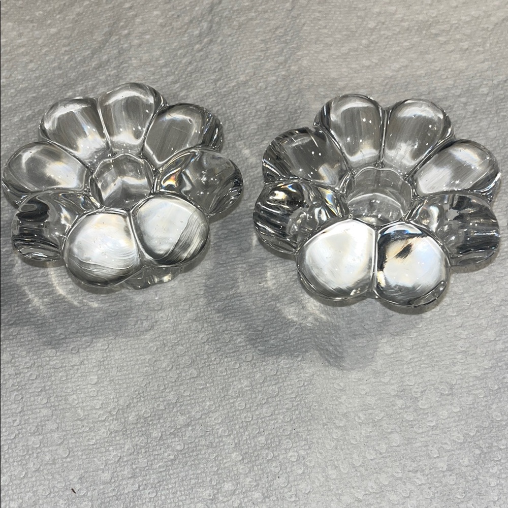 Elegant Glass Flower-Shaped Home Accents